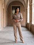 Conjunto blusa pata de gallo y pantalón topo
