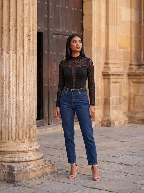 Body de encaje negro