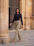 Pantalón campana caqui